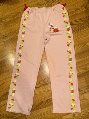 Box Lunch‎ Strawberry Shortcake Drawstring Waist Pink Sweatpants sz Large